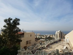 בניין בית אבות בחיפה
